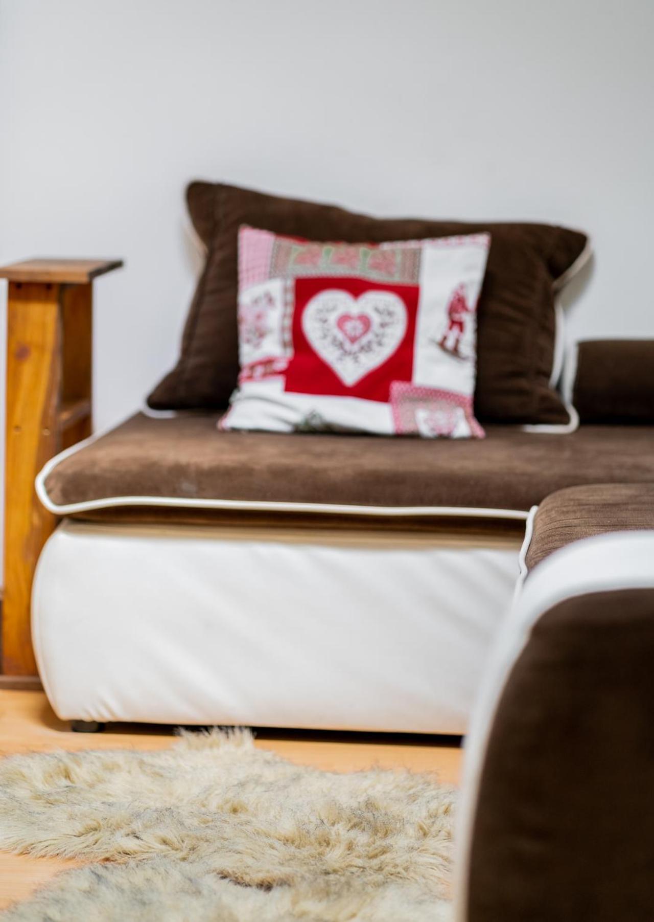 Anna'S Guesthouse Kluż-Napoka Zewnętrze zdjęcie